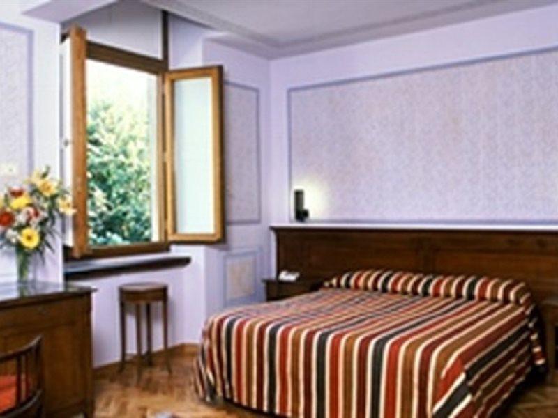 Hotel Villa Aurora 菲耶索莱 外观 照片