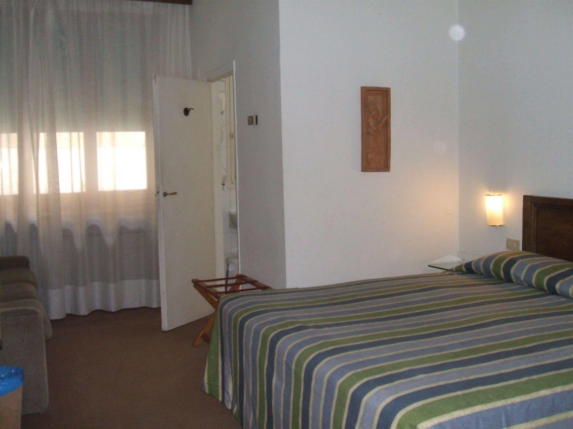 Hotel Villa Aurora 菲耶索莱 外观 照片
